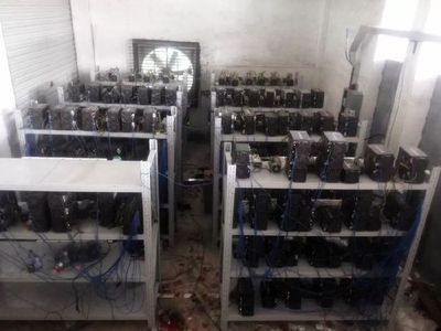 High-performance mining rig combining multiple GPUs for Ethereum mining